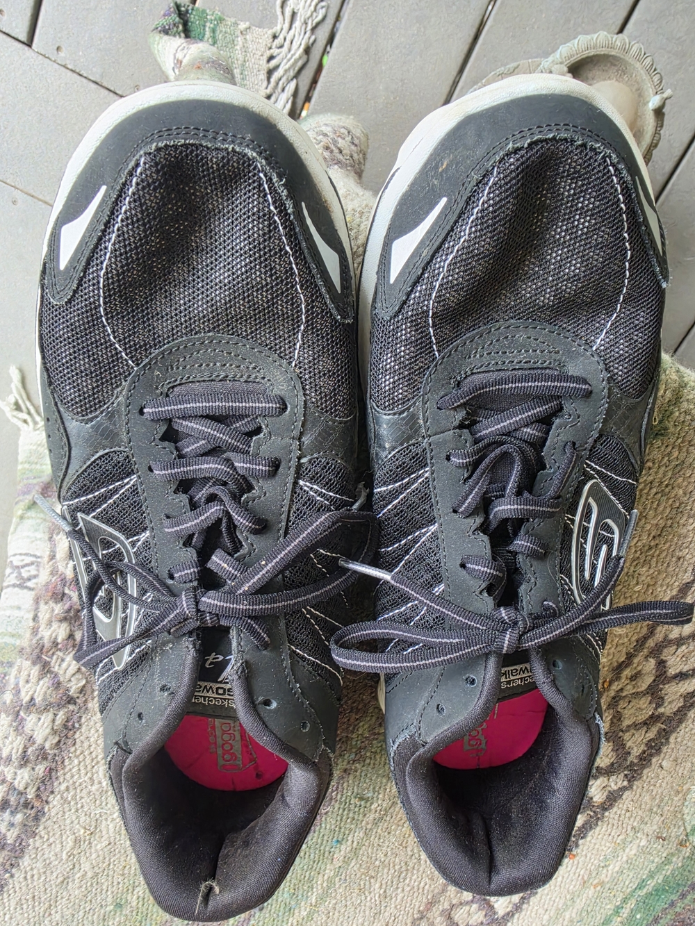 Skechers Men's Black Athletic Lace-Up Trainers